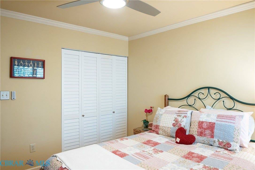 50 Villa Ridge Drive, Hartfield, VA 23071