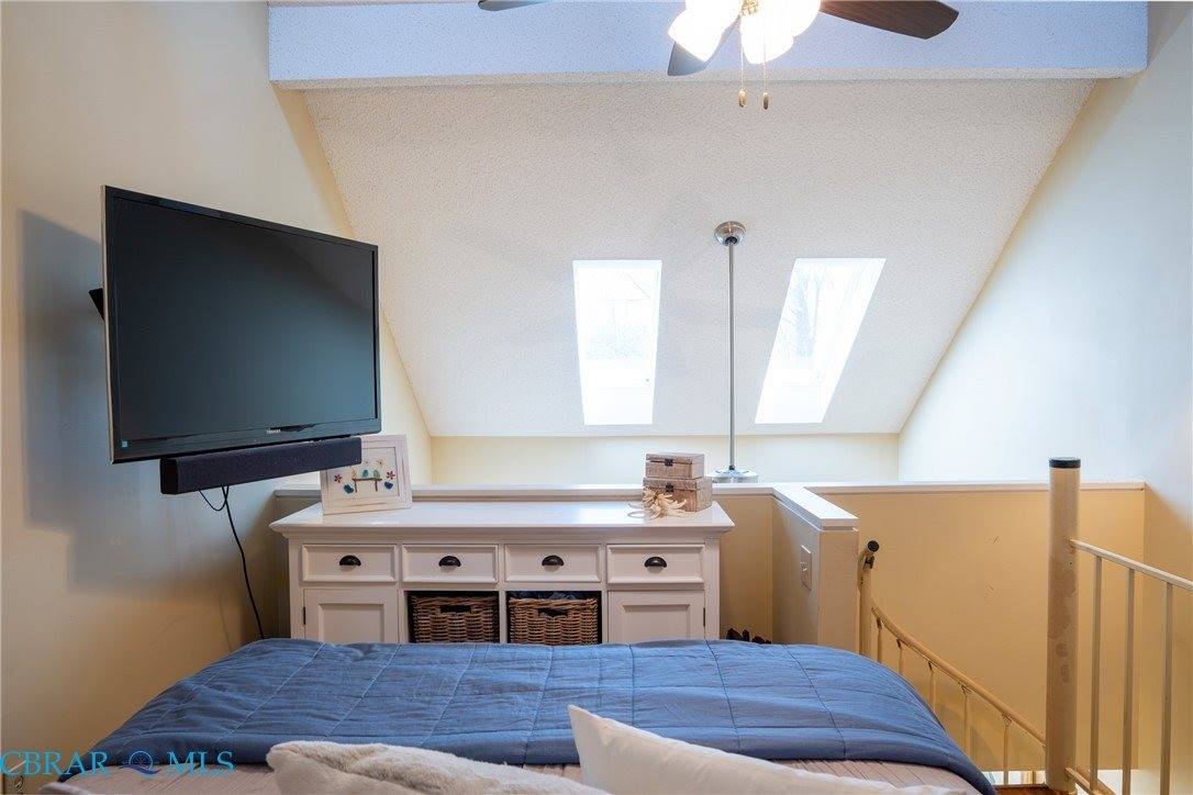 50 Villa Ridge Drive, Hartfield, VA 23071