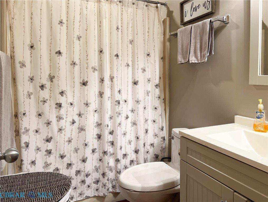 50 Villa Ridge Drive, Hartfield, VA 23071