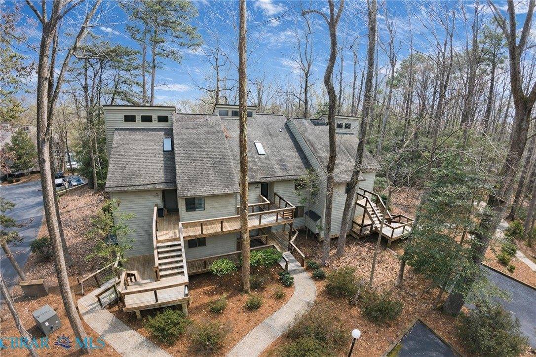 50 Villa Ridge Drive, Hartfield, VA 23071