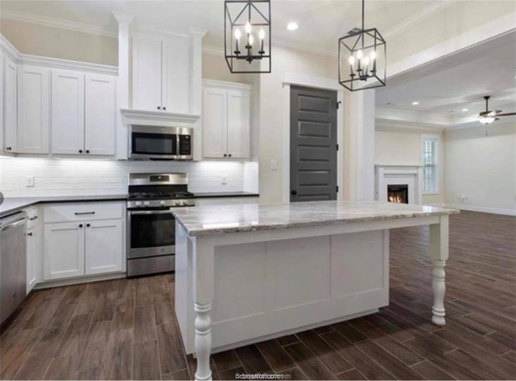 4002 Heru Court, College Station, TX 77845