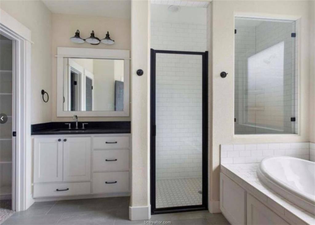 4002 Heru Court, College Station, TX 77845