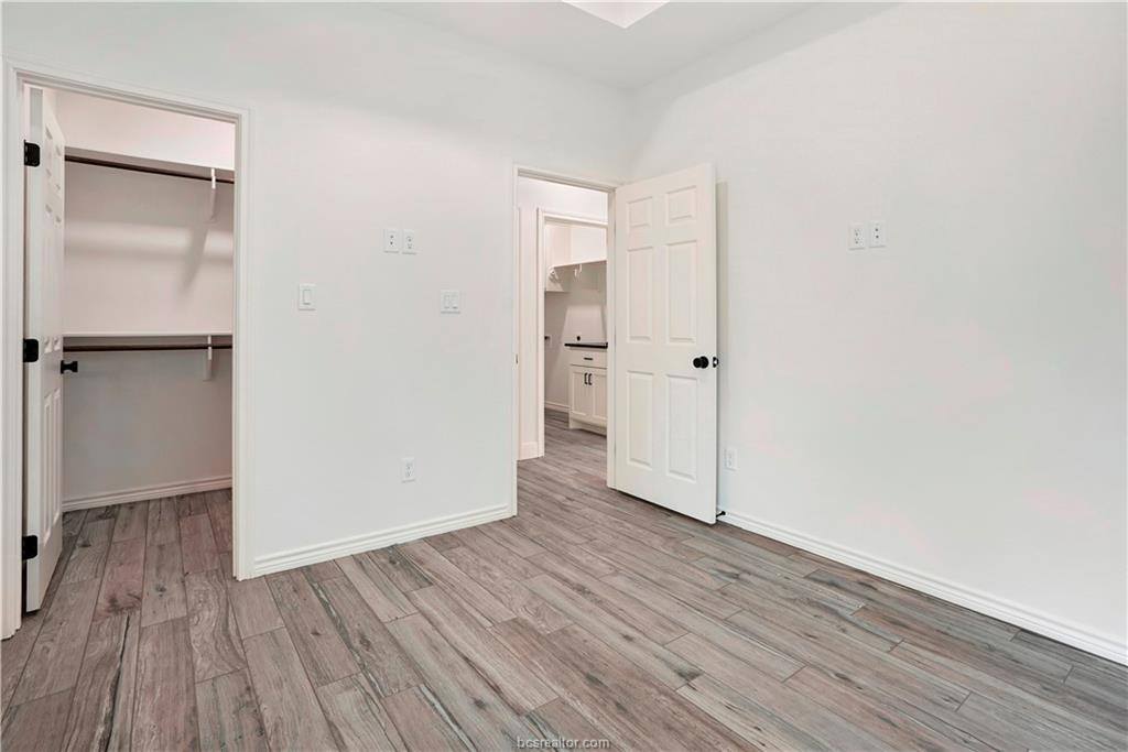 402 South Brazos Avenue, Bryan, TX 77803