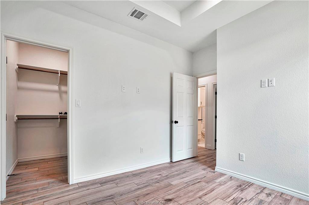 402 South Brazos Avenue, Bryan, TX 77803