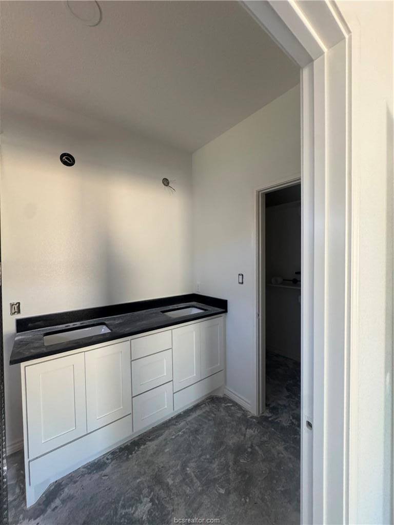 402 South Brazos Avenue, Bryan, TX 77803