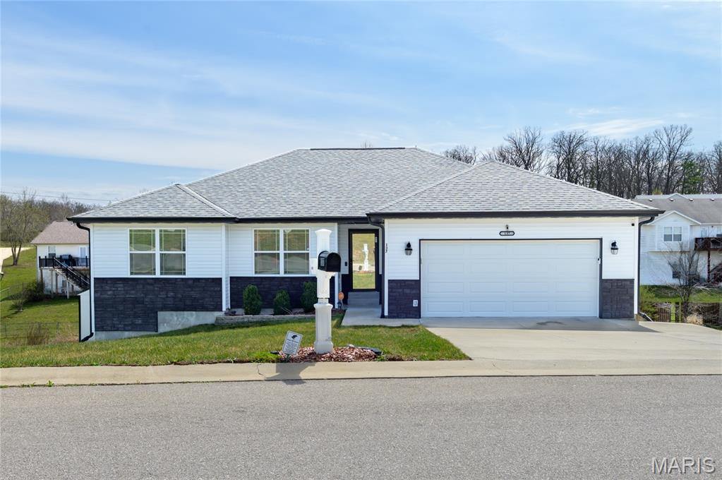 137 Mary Catherine Street, Waynesville, MO 65583