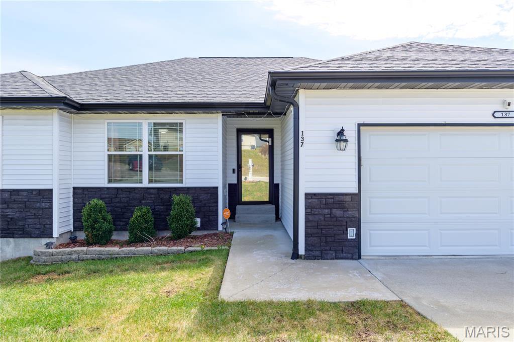 137 Mary Catherine Street, Waynesville, MO 65583