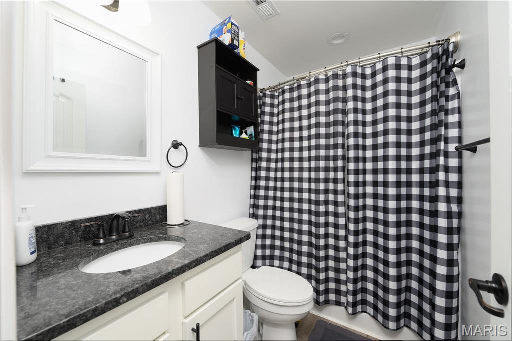 137 Mary Catherine Street, Waynesville, MO 65583