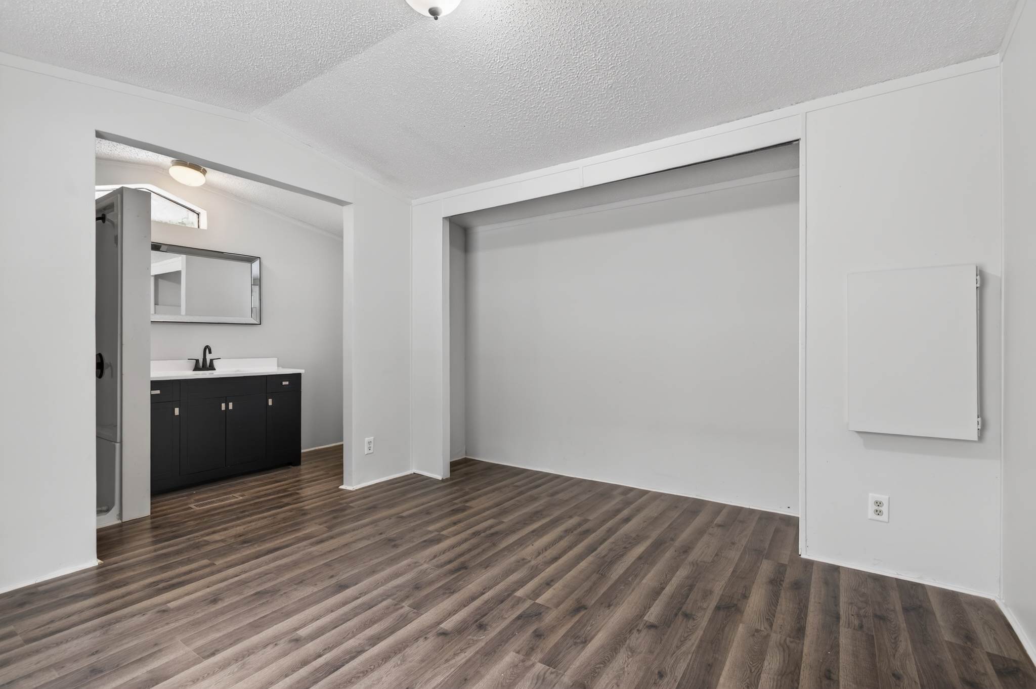 6080 Sandstone Street, Terre Haute, IN 47802