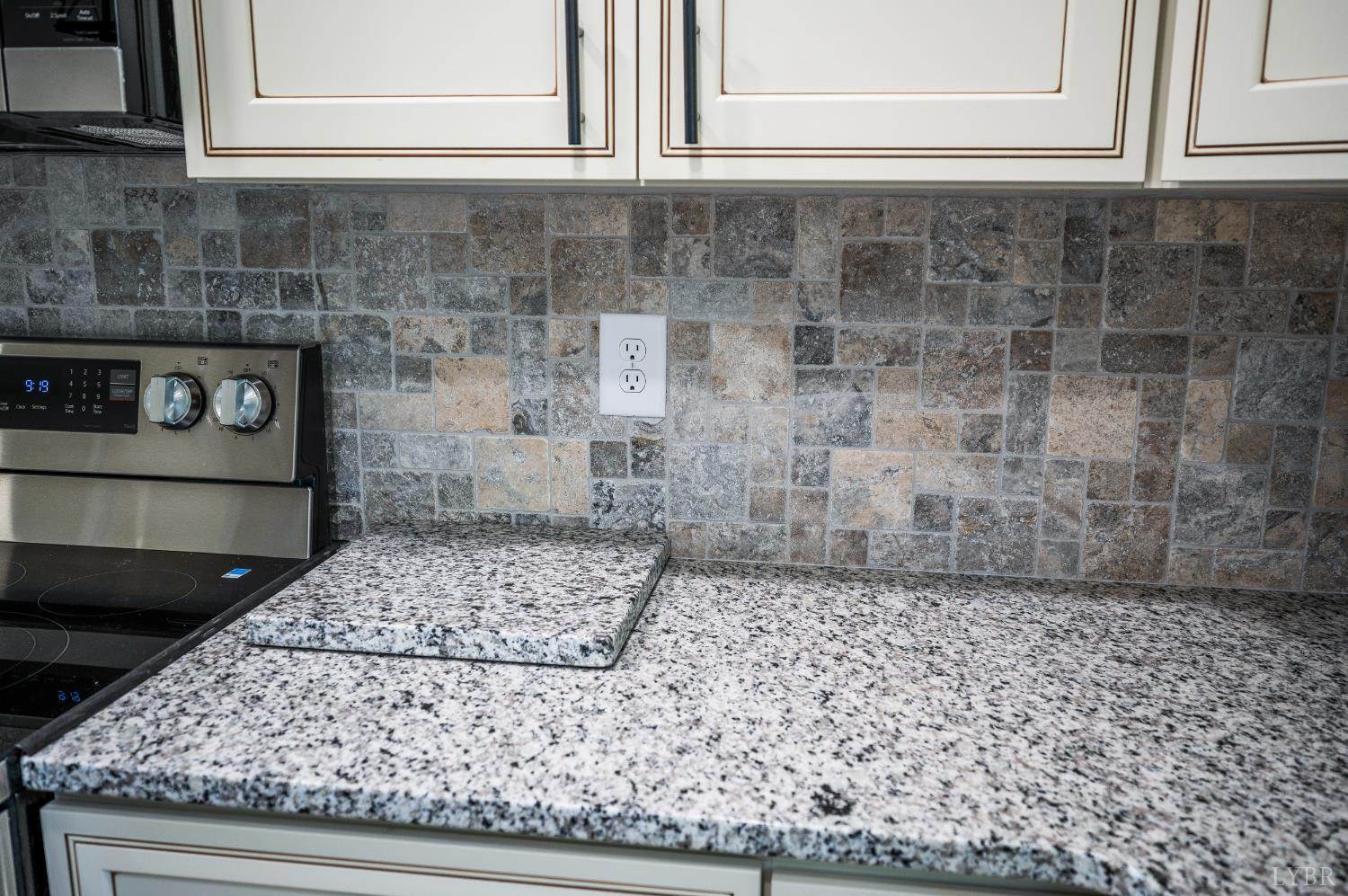 94 Oxford Furnace Road, Lynchburg, VA 24504