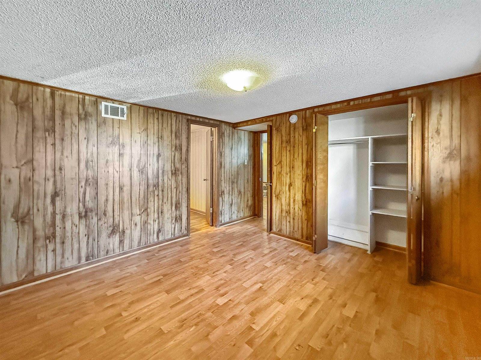 1501 W 58Th St, North Little Rock, AR 72118