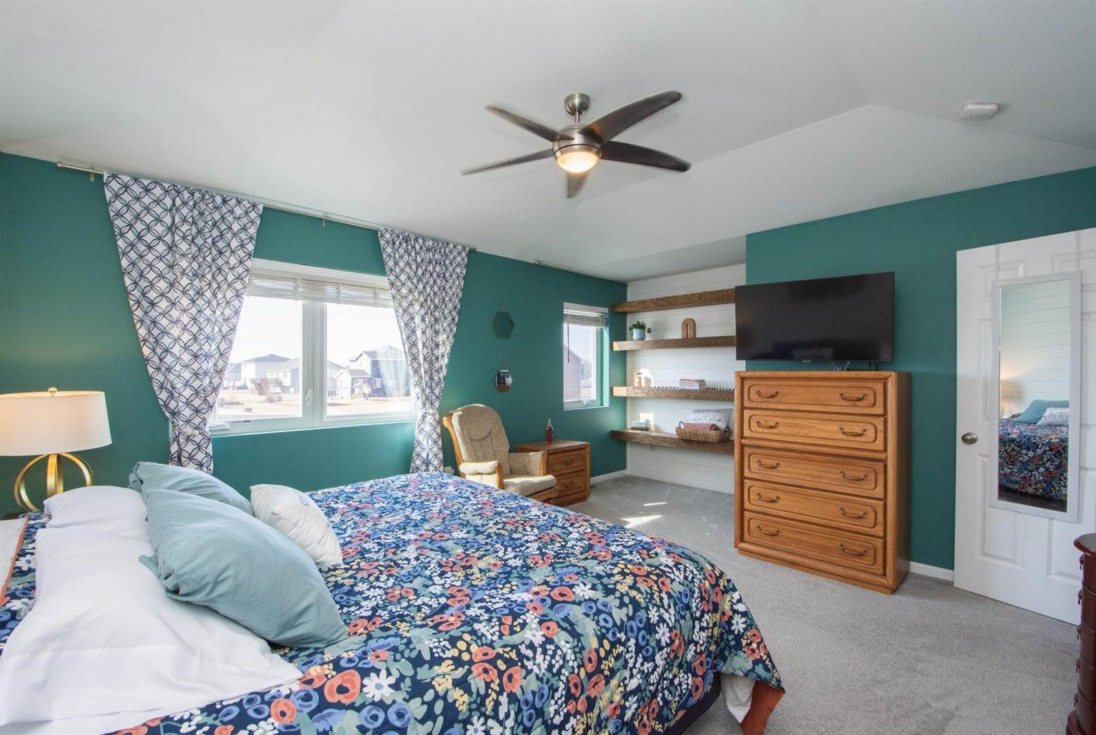 293 Redwood Drive, Mapleton, ND 58059