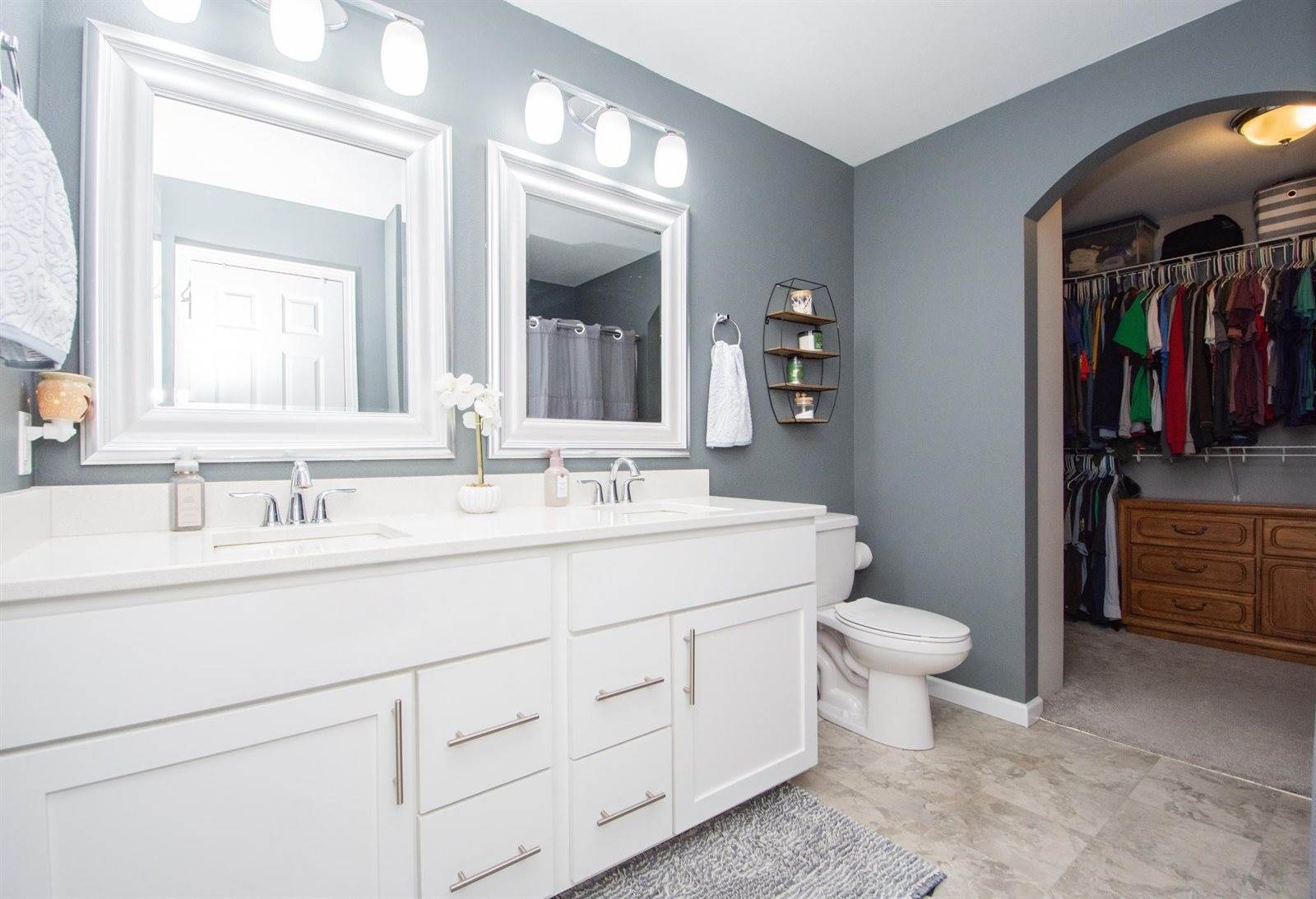 293 Redwood Drive, Mapleton, ND 58059