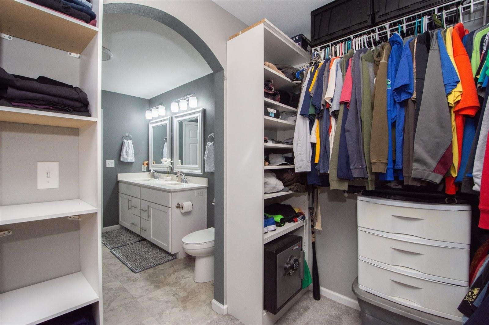 293 Redwood Drive, Mapleton, ND 58059