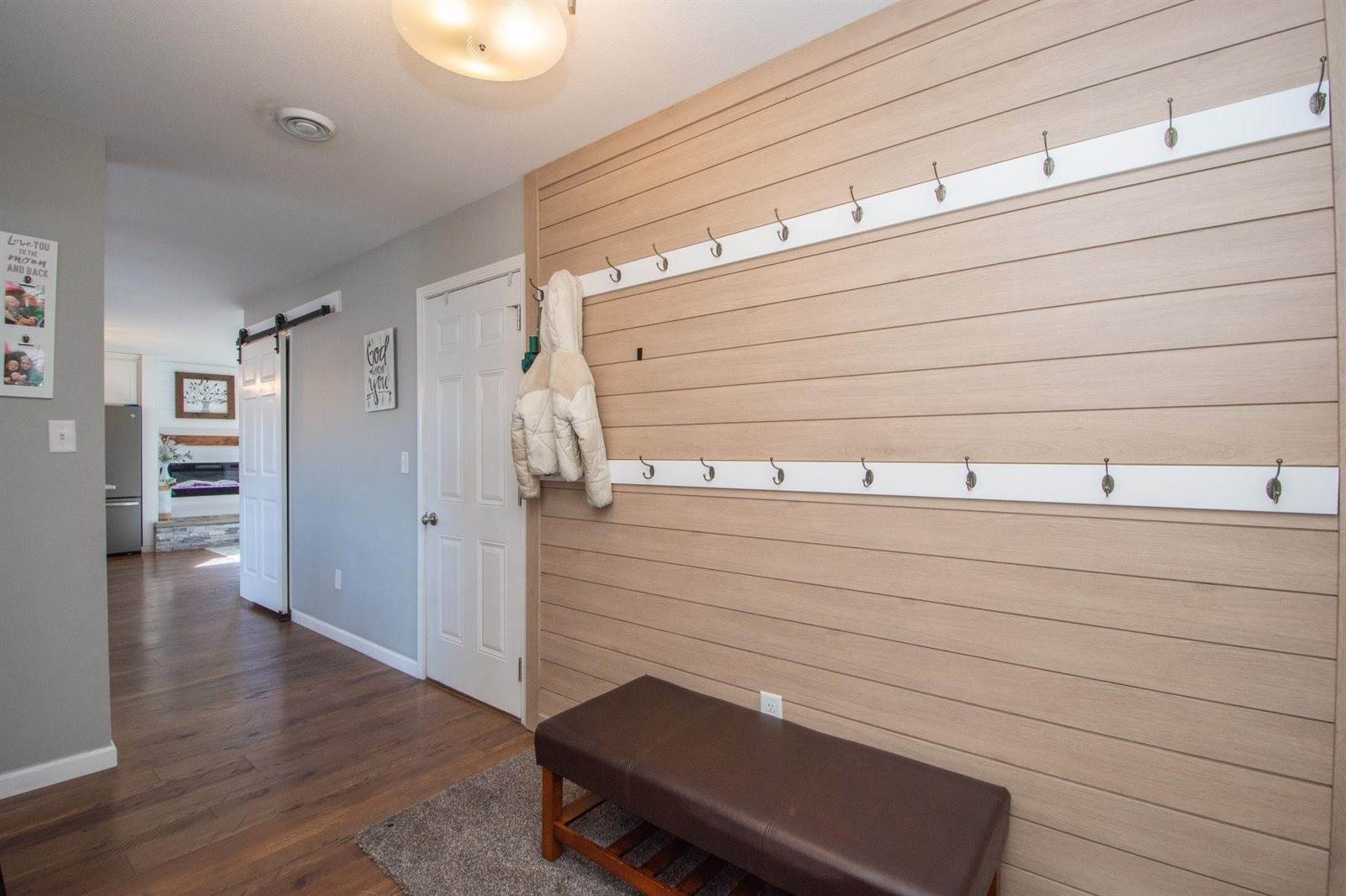 293 Redwood Drive, Mapleton, ND 58059