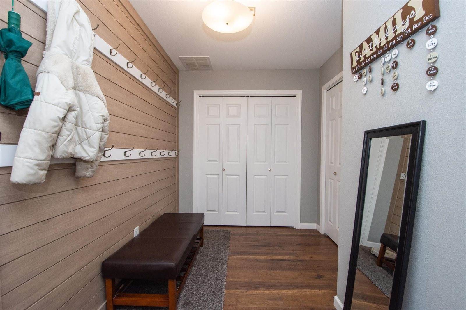 293 Redwood Drive, Mapleton, ND 58059