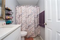 293 Redwood Drive, Mapleton, ND 58059