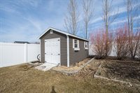 293 Redwood Drive, Mapleton, ND 58059