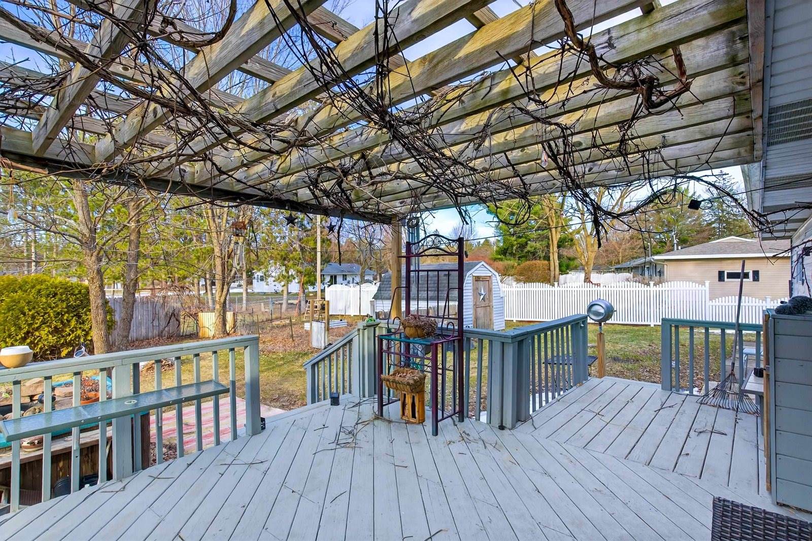 1160 Lakewood Lane, Wisconsin Rapids, WI 54494