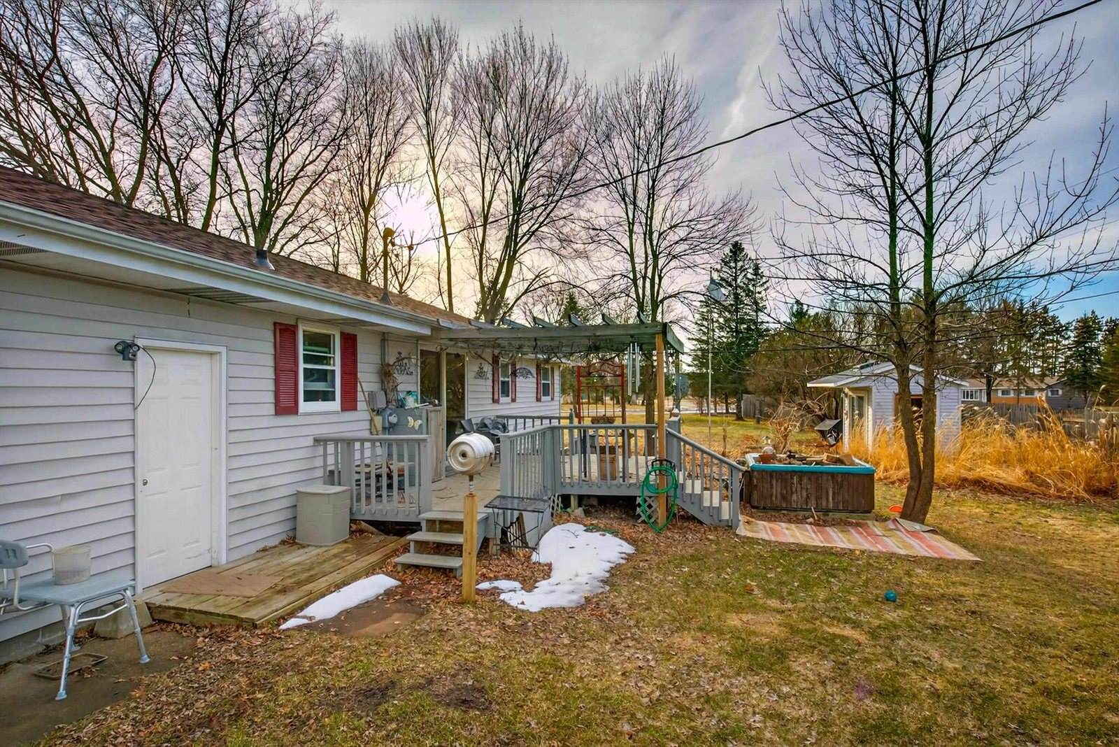 1160 Lakewood Lane, Wisconsin Rapids, WI 54494