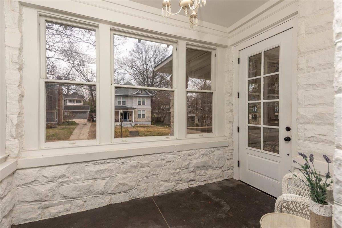 1462 Carr Ave, Memphis, TN 38104