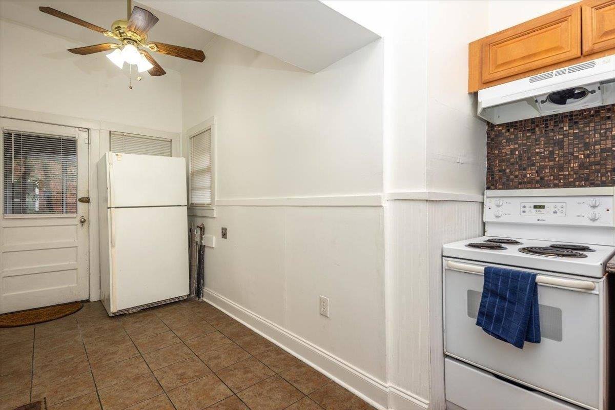 1462 Carr Ave, Memphis, TN 38104