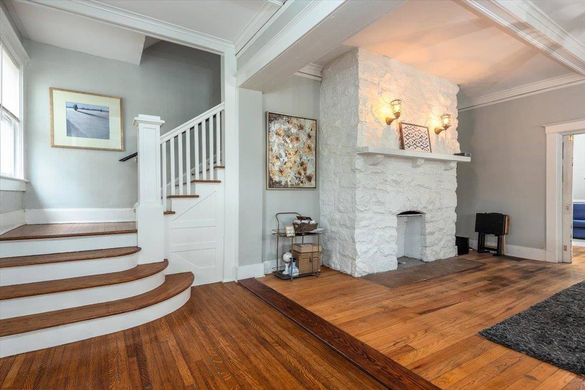 1462 Carr Ave, Memphis, TN 38104