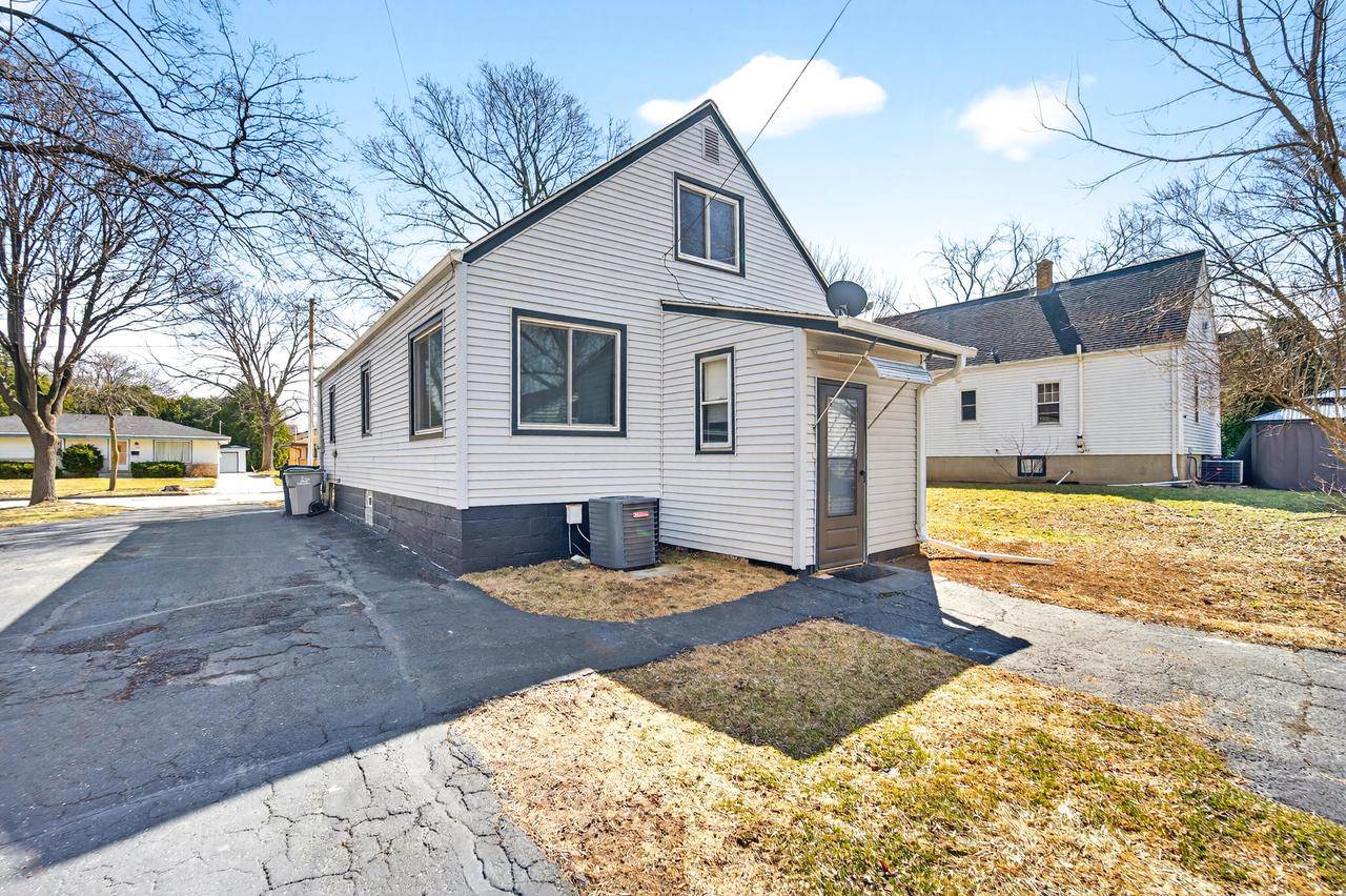 3541 S 96th STREET, Milwaukee, WI 53228
