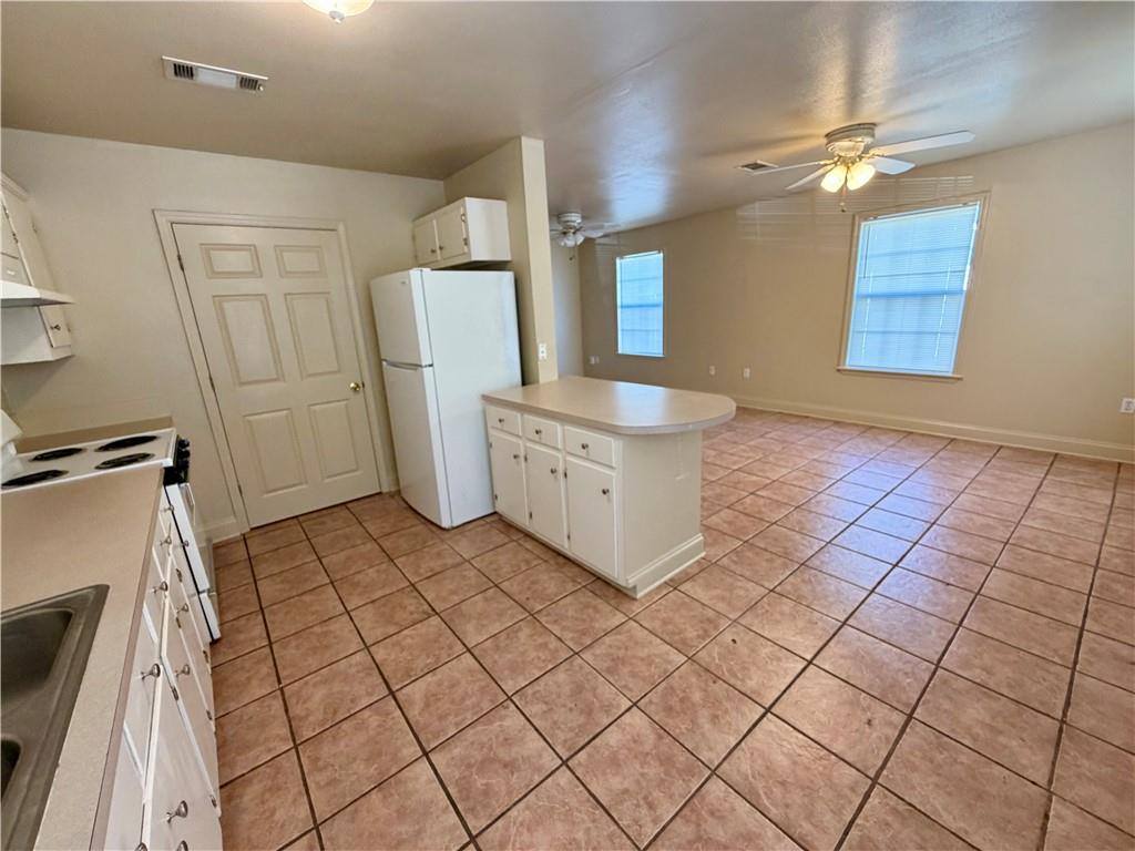 16037 J R Drive, #B, Hammond, LA 70401
