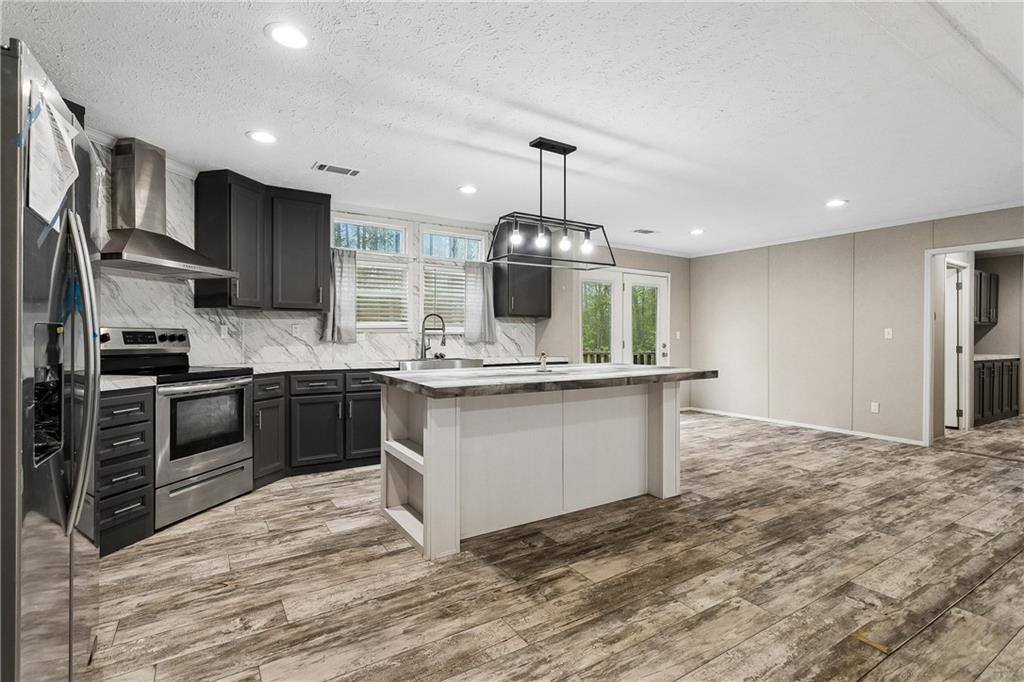 27125 Lakeview Drive, Holden, LA 70744