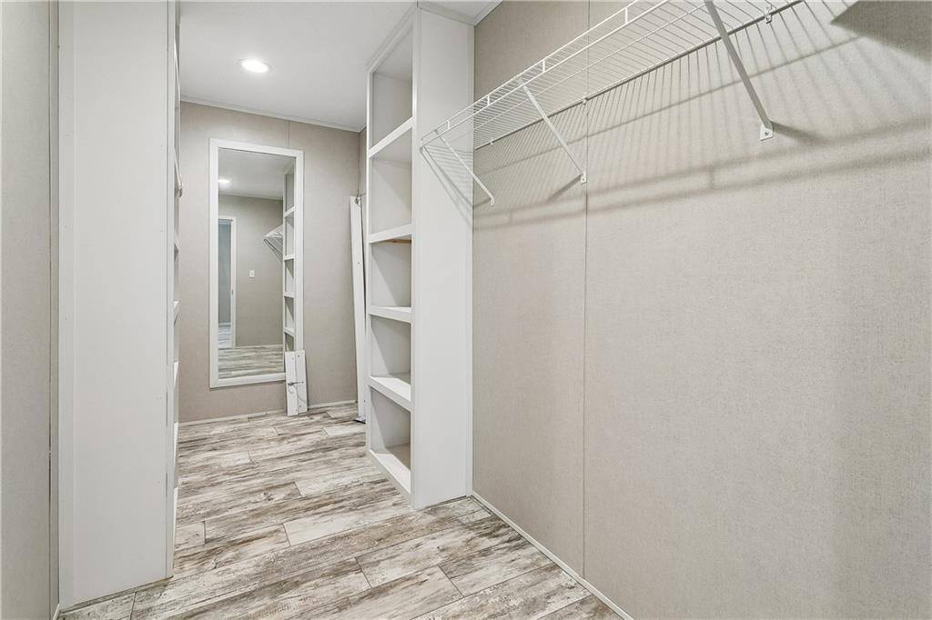 27125 Lakeview Drive, Holden, LA 70744