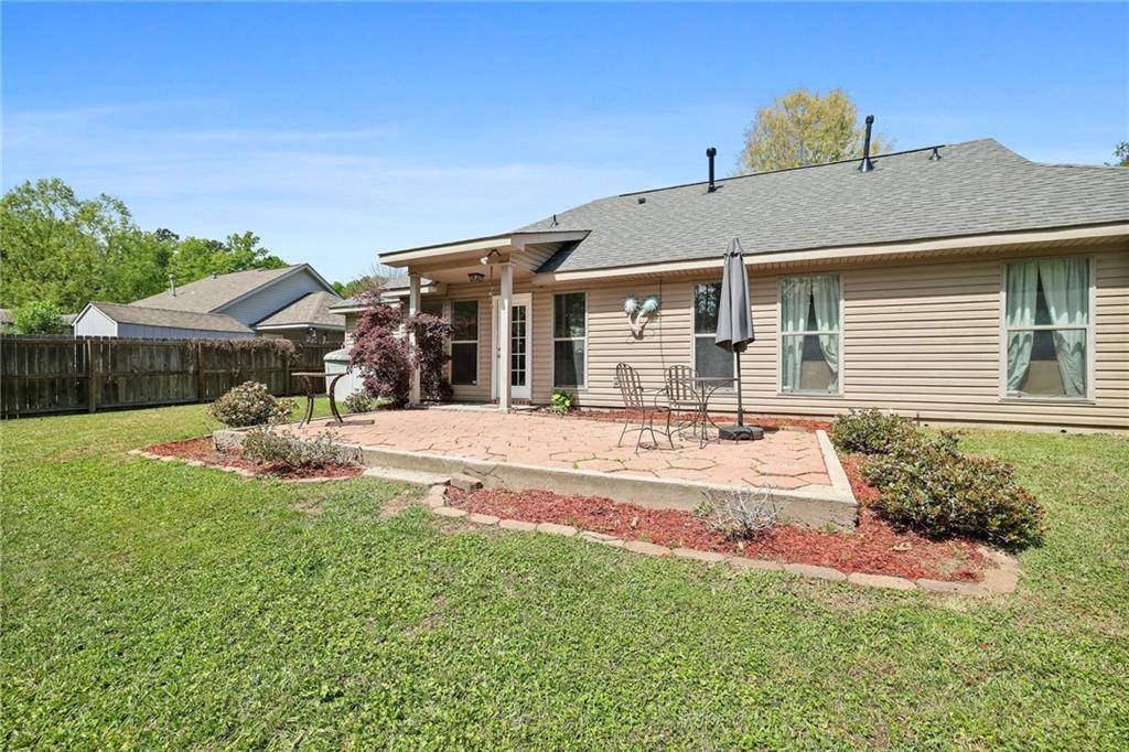 44059 Washley Trace Circle, Robert, LA 70455