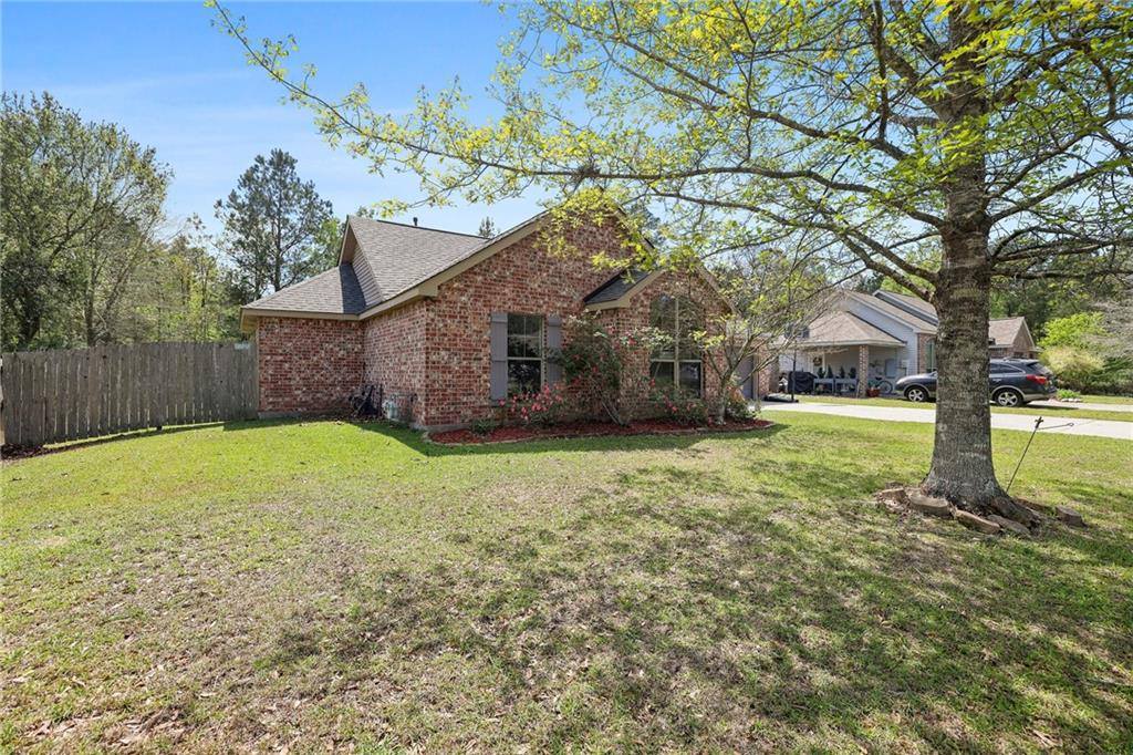 44059 Washley Trace Circle, Robert, LA 70455