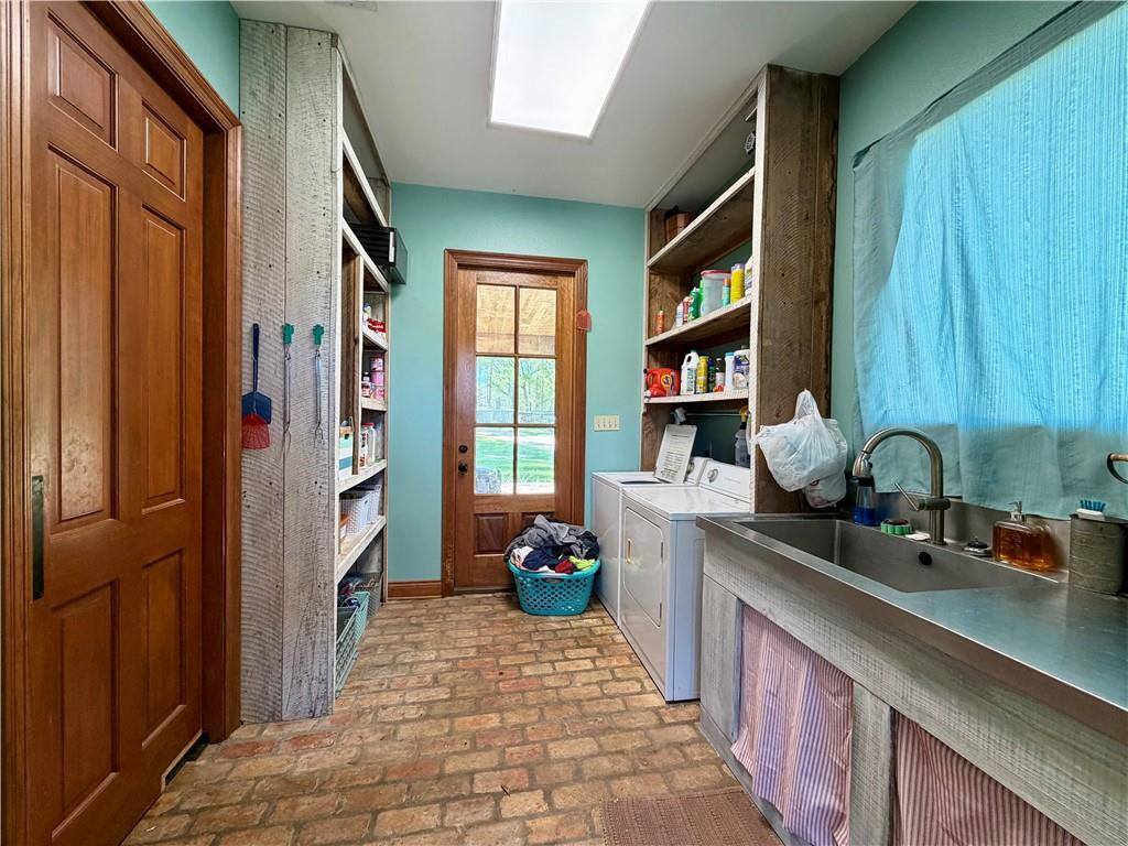 67556 South River Road, Kentwood, LA 70444