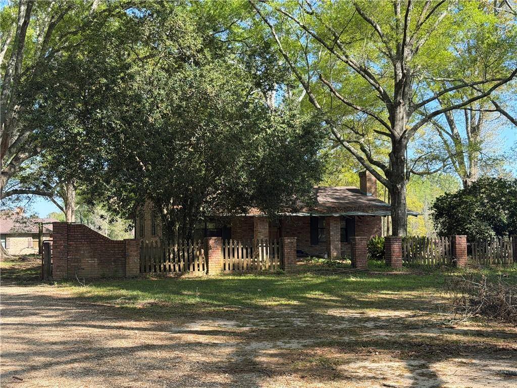 67556 South River Road, Kentwood, LA 70444