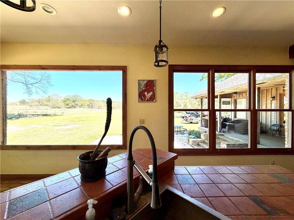 67556 South River Road, Kentwood, LA 70444