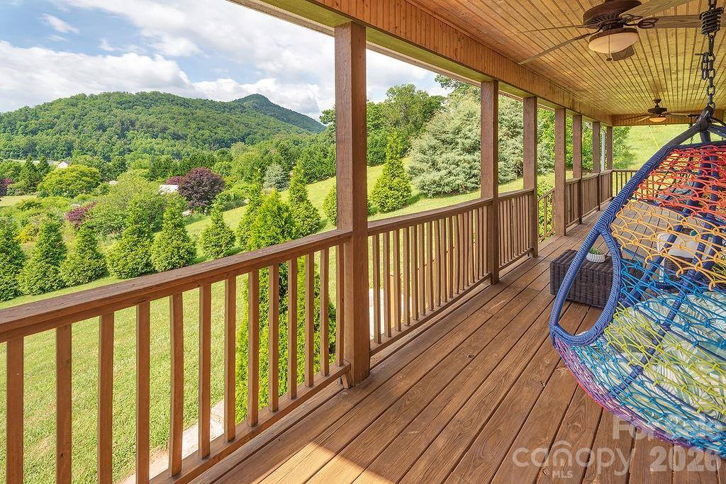 216 Reilly Drive, Leicester, NC 28748