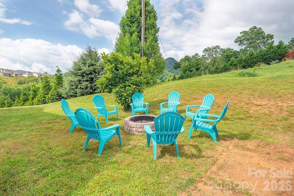 216 Reilly Drive, Leicester, NC 28748