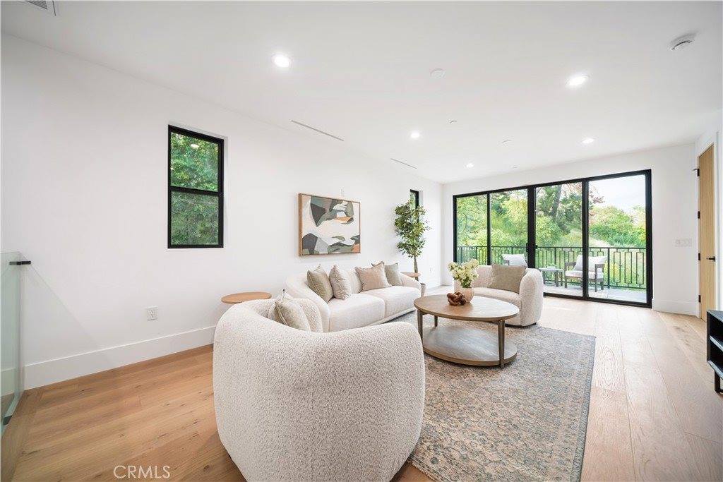 5623 Oso, Woodland Hills, CA 91367