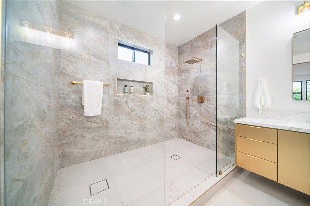 5623 Oso, Woodland Hills, CA 91367