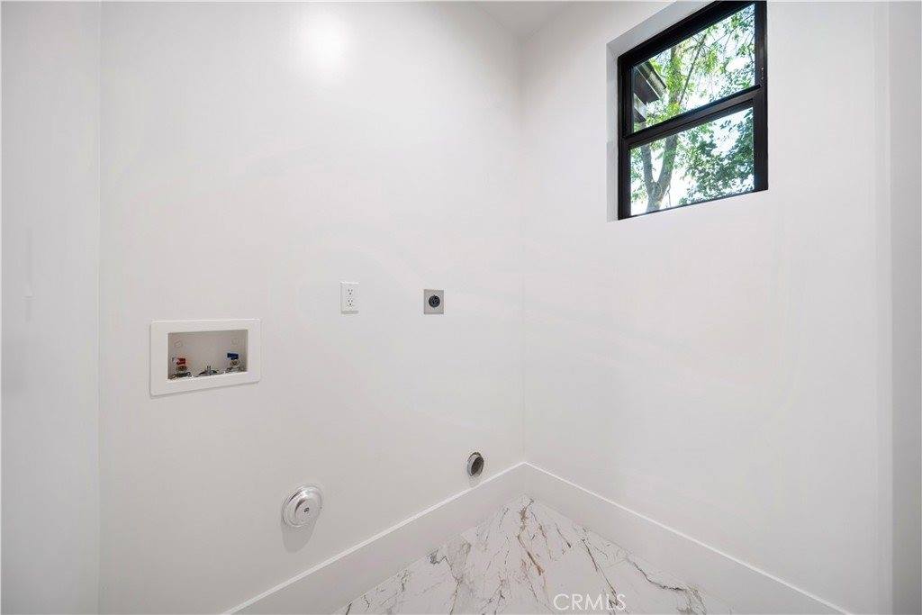 5623 Oso, Woodland Hills, CA 91367