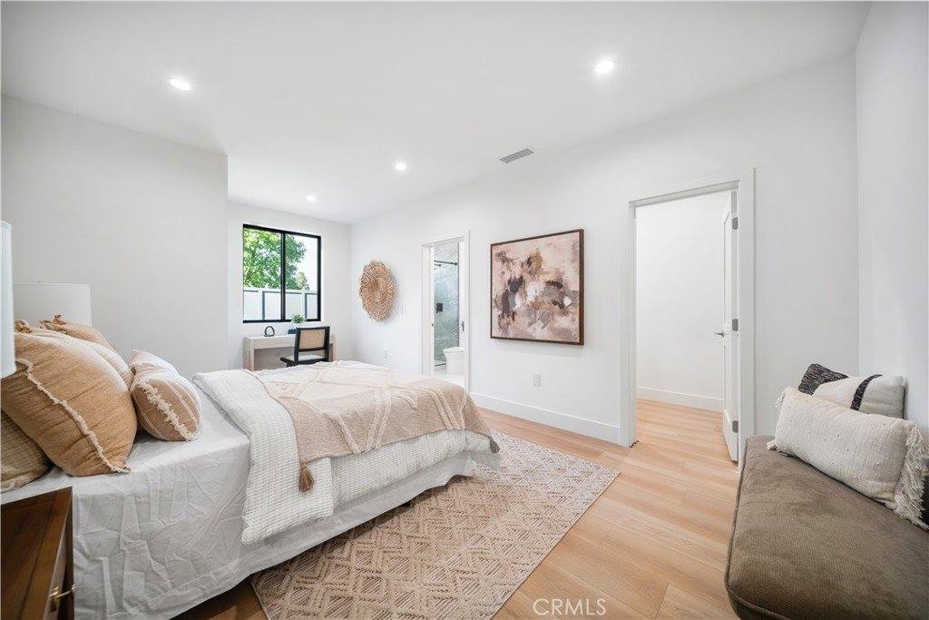 5623 Oso, Woodland Hills, CA 91367