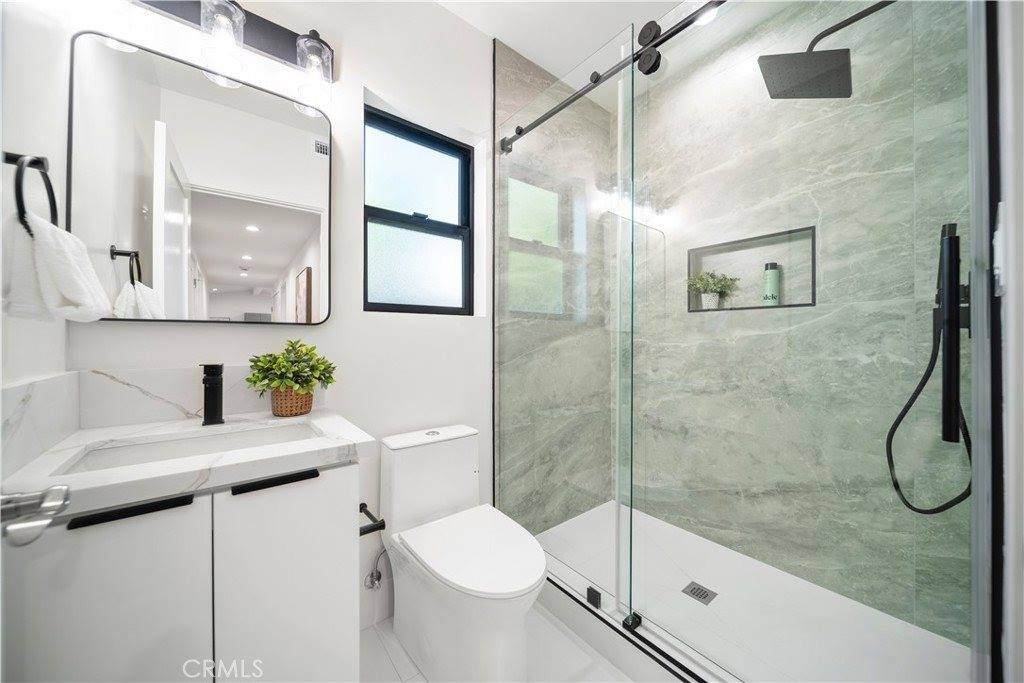 5623 Oso, Woodland Hills, CA 91367