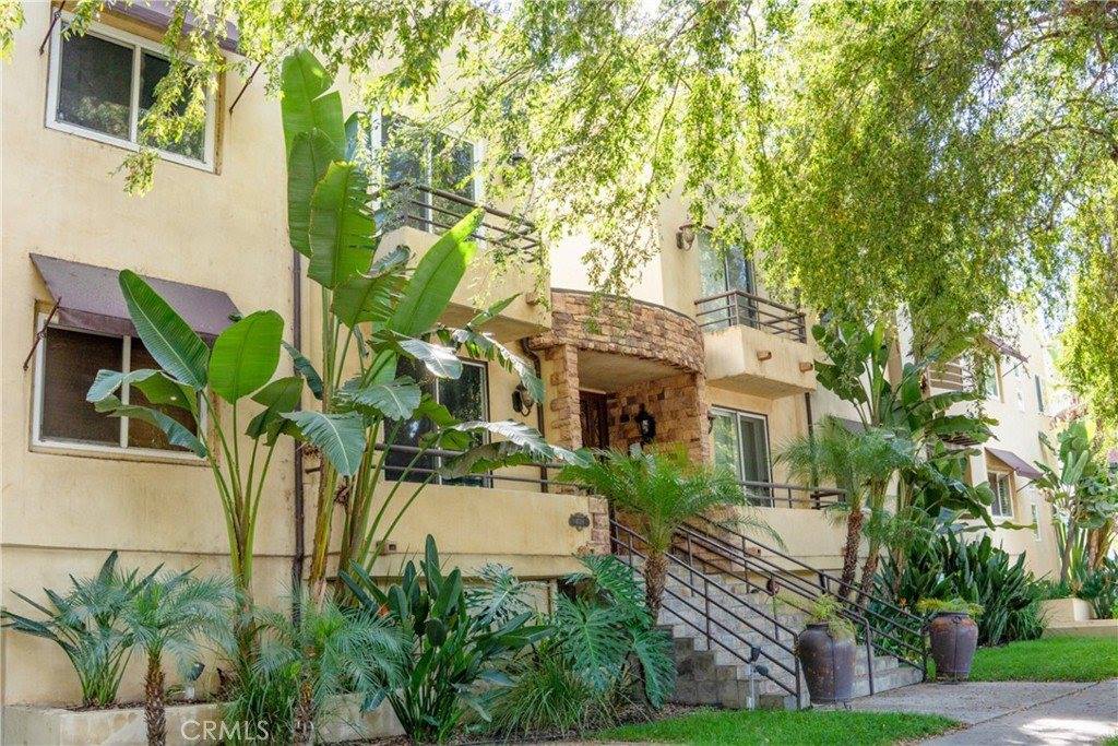 4128 Whitsett, Studio City, CA 91604