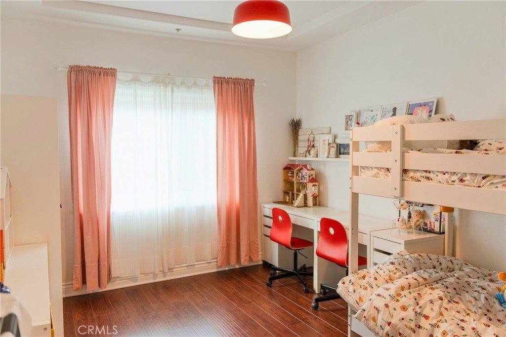 4128 Whitsett, Studio City, CA 91604