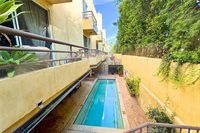 4128 Whitsett, Studio City, CA 91604