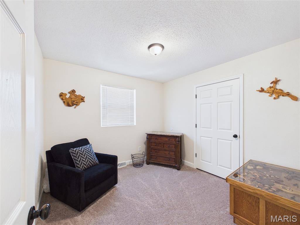 21624 Highway Y, Saint Robert, MO 65584