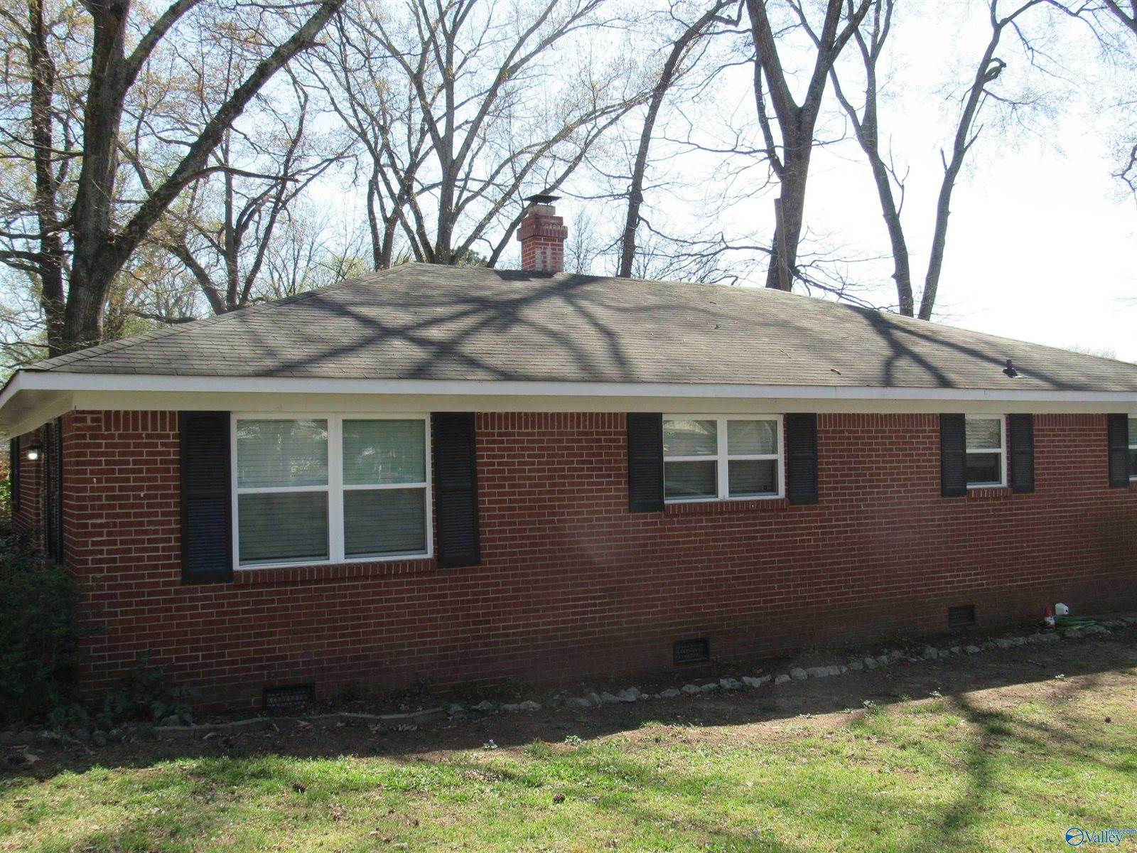 431 South Plymouth Road NW, Huntsville, AL 35811