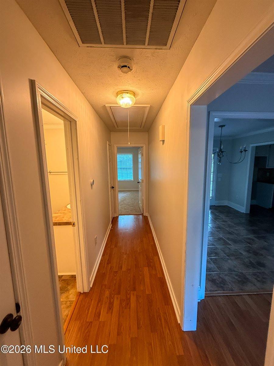 120 Oak Grove Drive, Brandon, MS 39047