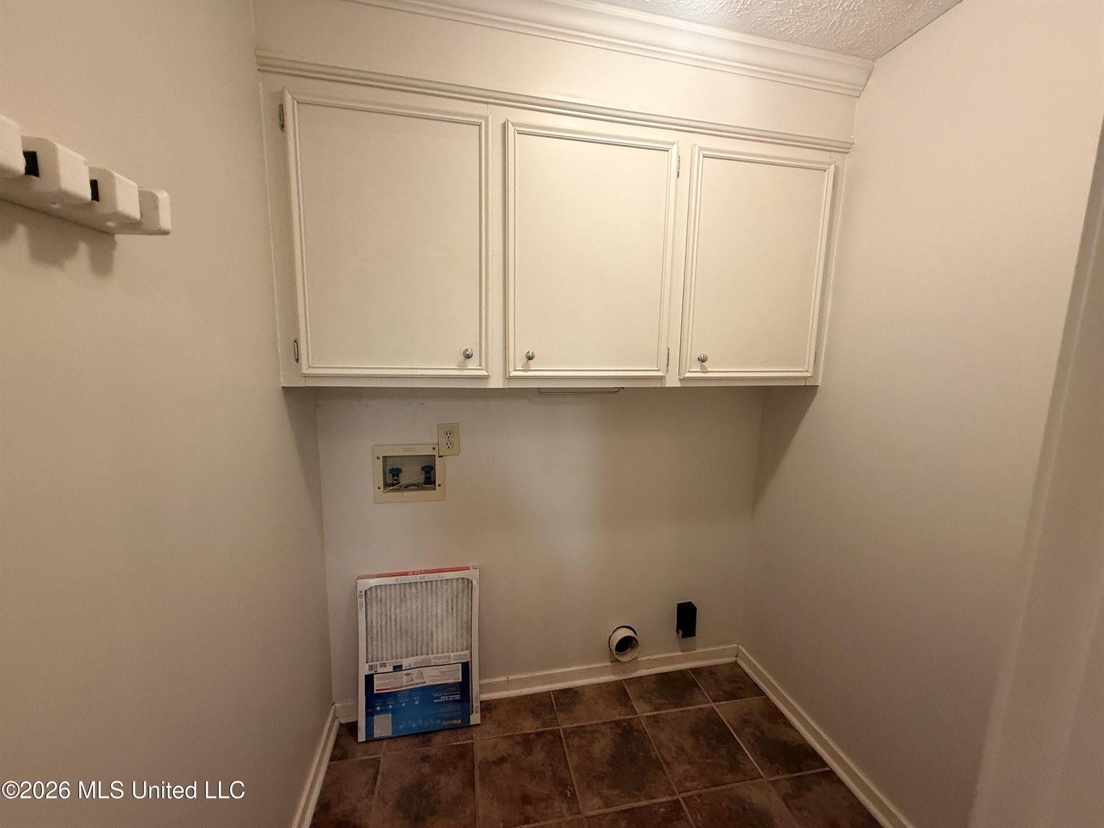 120 Oak Grove Drive, Brandon, MS 39047